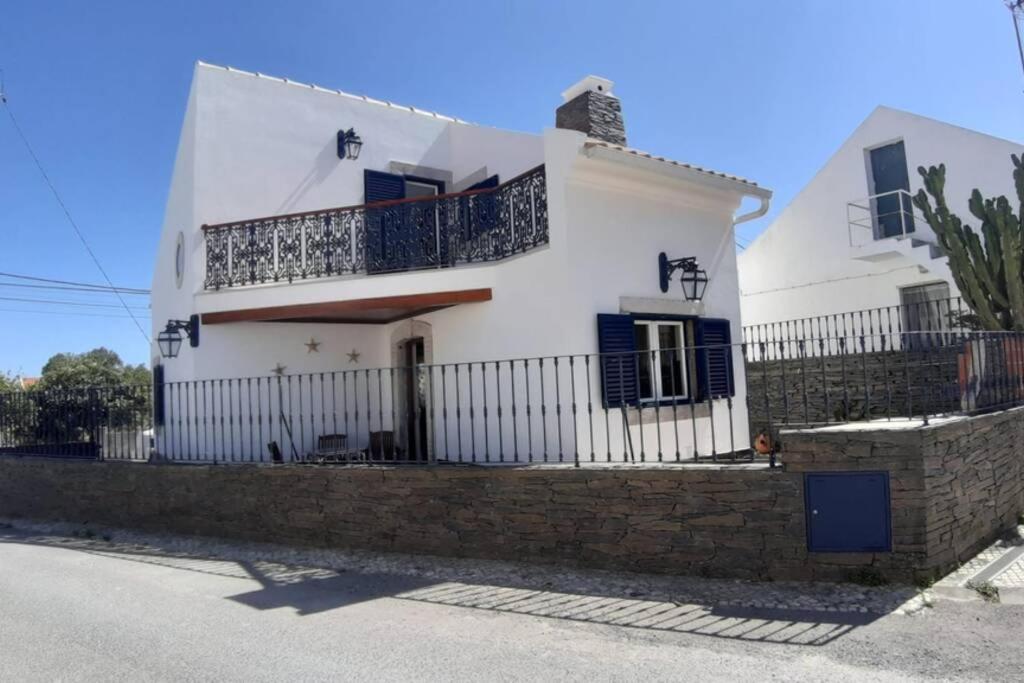 A Casa Da Foz Moradia Com Vista Mar Villa Sesimbra Bagian luar foto