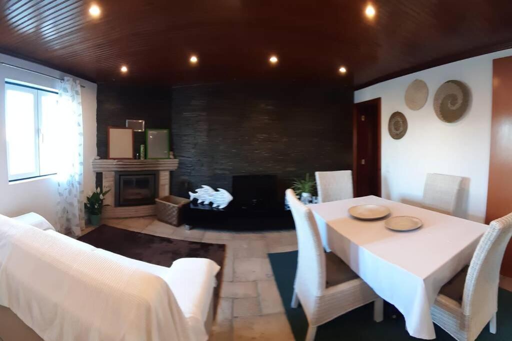 A Casa Da Foz Moradia Com Vista Mar Villa Sesimbra Bagian luar foto